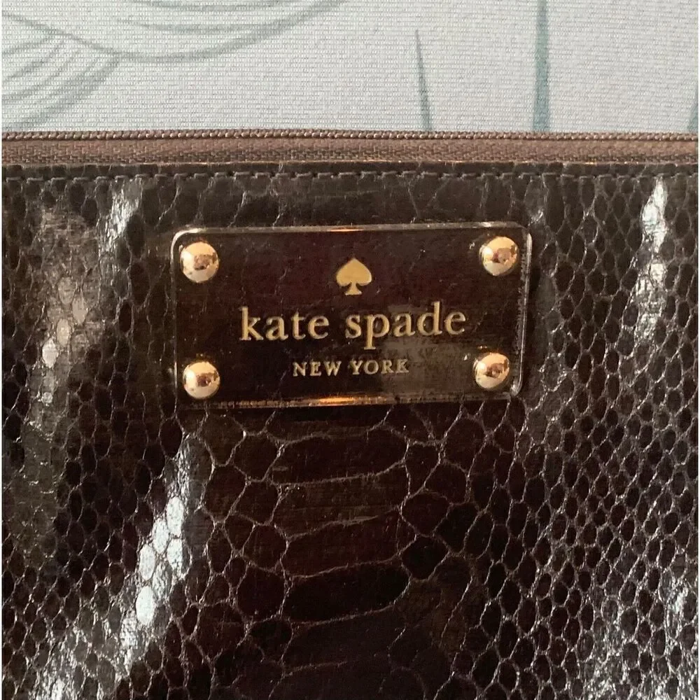 Kate Spade black Snake Skin Clutch Purse Handbag FUR ZIPPER PULL